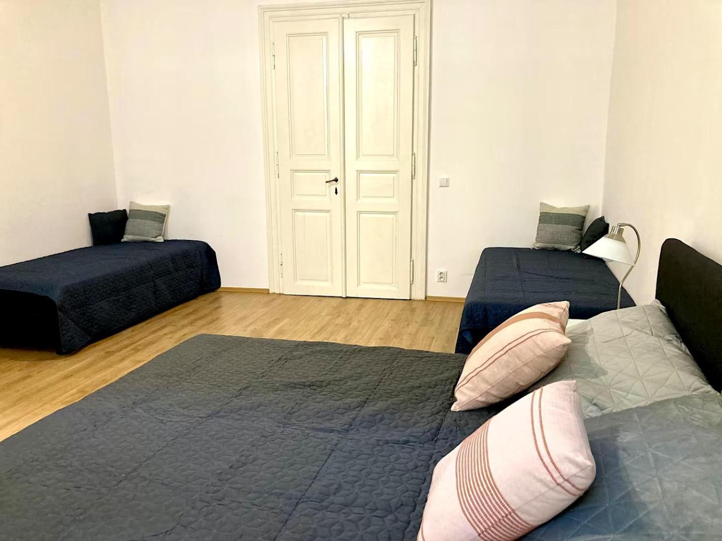 Valentine'S National Museum Apartments Praha Bagian luar foto